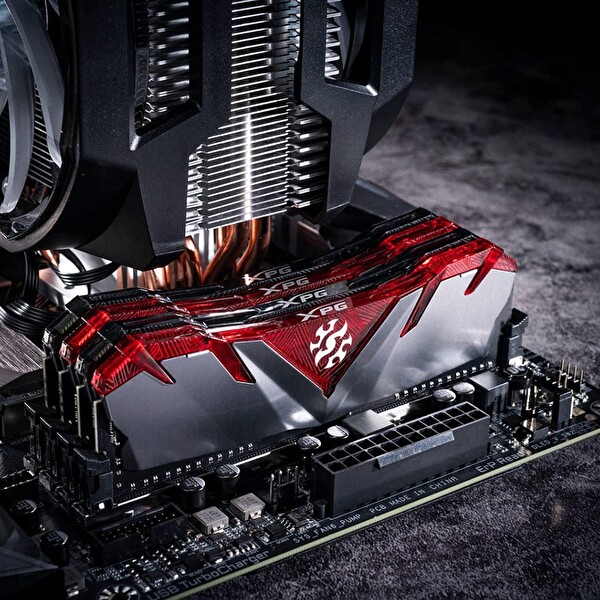 XPG Gammix D30 AX4U32008G16A-SR30 8 GB DDR4 3200 MHz CL16 Gaming Masaüstü Ram