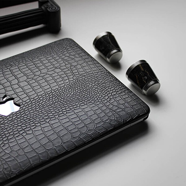 McStorey MacBook Pro 13