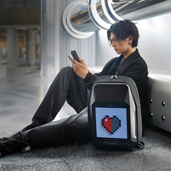 Divoom Pixoo Cyberbag Siyah Piksel Led Ekranlı Sırt Çantası