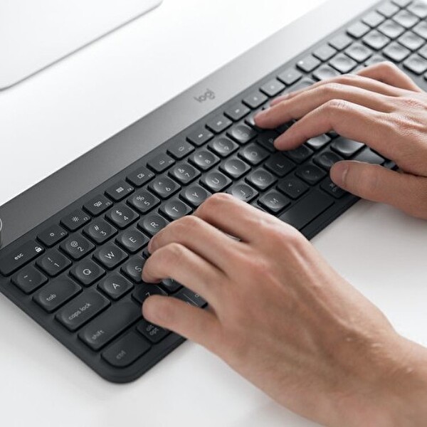 Logitech Craft Advanced İngilizce Q Kablosuz Siyah Klavye