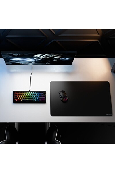 Glorious Dikişsiz Kenar Siyah XLE Mousepad 610 MM x 355 MM