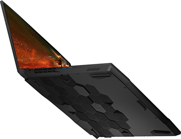 MSI Katana 17 Hx B14WGK i7-14650HX 16 GB RAM 512 GB SSD RTX 5070 8 GB 17.3