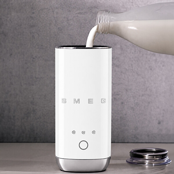 Smeg MFF02WHEU Süt Köpürtme Makinesi Beyaz