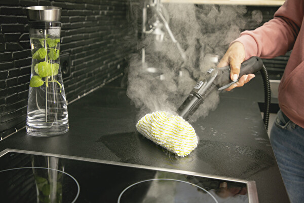 Karcher SC4 EasyFix Beyaz Buharlı Temizlik Makinesi