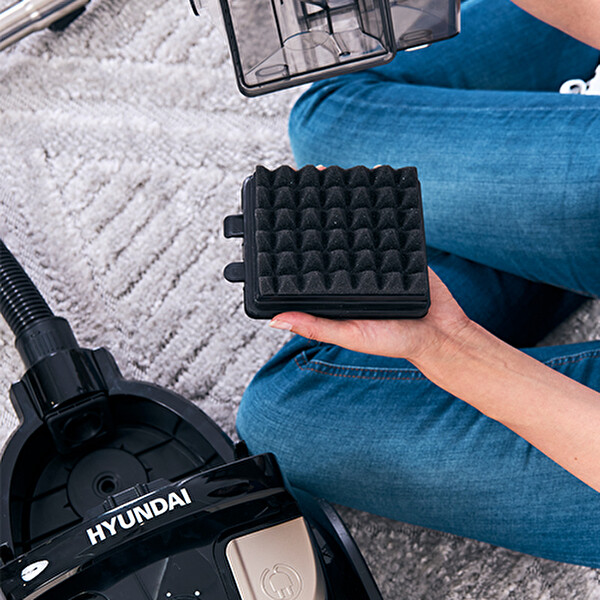 Hyundai HC210B 800 W Siyah Toz Torbasız Süpürge