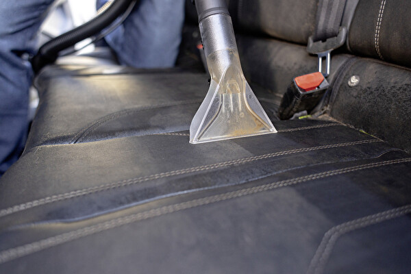 Karcher Puzzi 4/30 Halı ve Koltuk Yıkama Makinesi