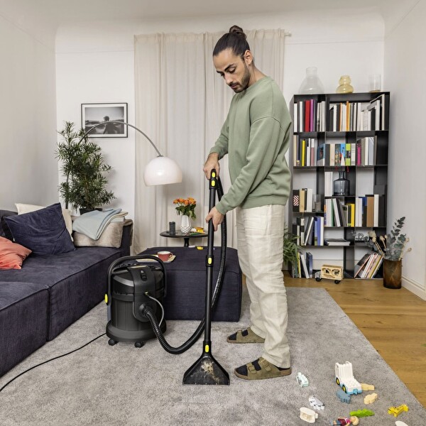 Karcher SE 4 Black GNF Edition N1 Halı ve Koltuk Yıkama Makinesi -10811720