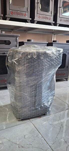 Etinova Eti-K6 Küçük Tarafı Camlı Fırınsız Odun ve Pelet Yakan Şömine Tipi Soba