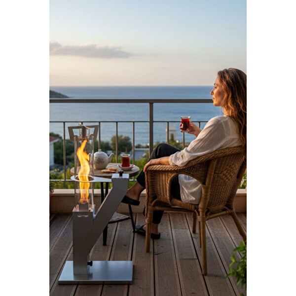 Box&Box Pürmüz ve Pelet Hediyeli Kısa Camlı Roket Pelet Sobası