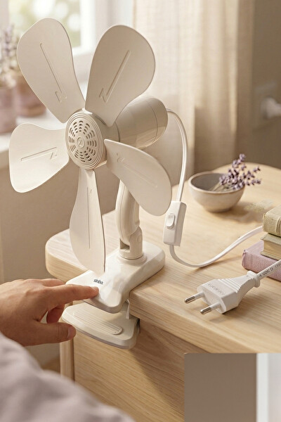 Sinbo SF-7707 Klipsli Vantilatör 10W 5 Kanatlı Mini Fan Sessiz Taşınabilir Fan