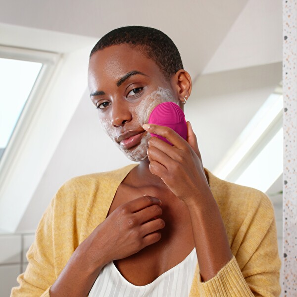 Foreo Luna Mini 3 Fuşya Yüz Temizleme ve Masaj Cihazı