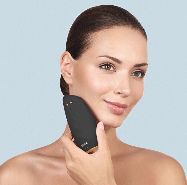Geske Yüz Temizleme ve Bakım Cihazı 8 in 1 SmartAppGuided Sonic Thermo Facial Brush & Face-Lifter
