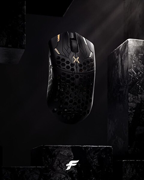 Finalmouse UltralightX Guardian 8000Hz 35GR Oyuncu Mouse Lion