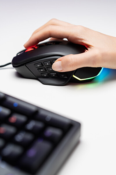 Sarepo GT-400 12400 DPI Değiştirilebilir Yan Tuş Panelleri Profesyonel Oyuncu Mouse