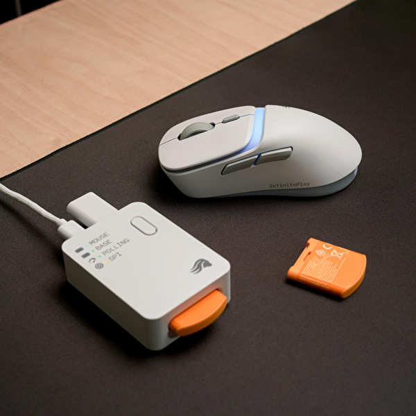 Glorious Model D3 Kablosuz RGB Ultralight 30000 DPI Gaming Mouse - Mat Beyaz