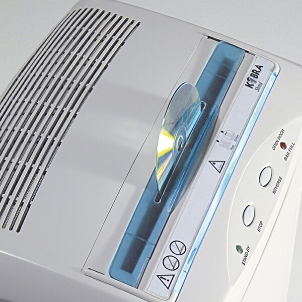 Kobra 390 C4 3.9x40MM Çapraz Kesim Evrak İmha Makinesi 200 Litre