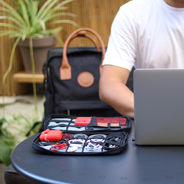 NPO Array Kablo-Makyaj Ve Aksesuar Yeşil Organizer Çantası