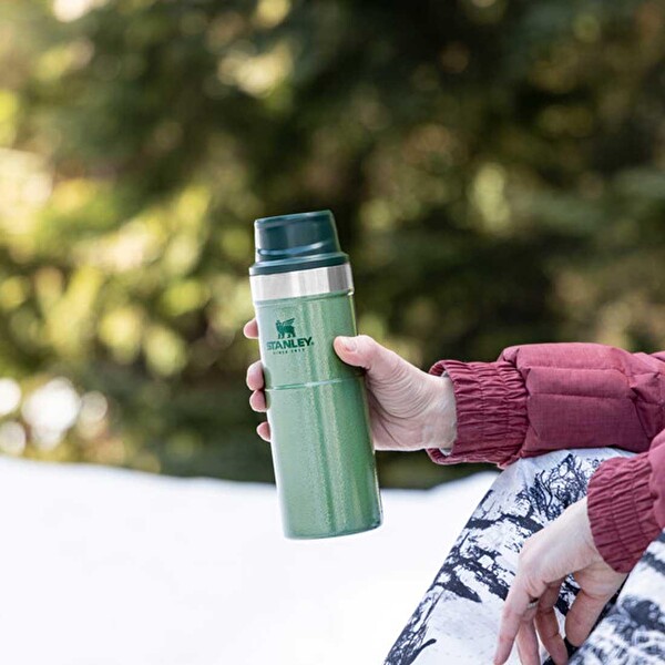 Stanley Klasik Trigger-Action Seyahat Bardağı 0.47 L Yeşil