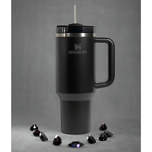 Stanley Quencher 1.18 L Siyah Pipetli Termos Bardak