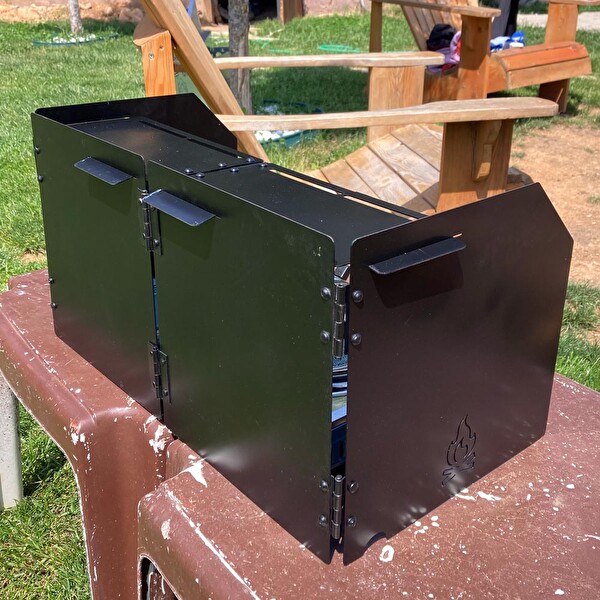 Kamp Ayısı WindShield Mat Siyah Katlanır 1 MM Menteşeli Metal Rüzgarlık - Özel Çantalı