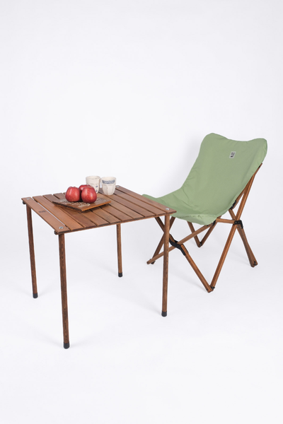 Bag The Joy Kahverengi İskelet Su Yeşili Kılıf ve 60x60x55 CM Kahverengi Masa Ahşap Katlanır Masa Sandalye Seti