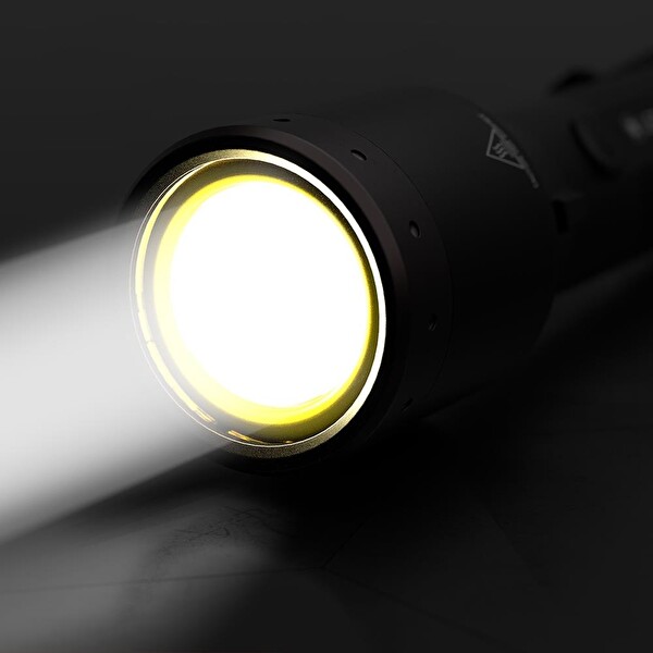 Ledlenser P9R Core LEP El Feneri