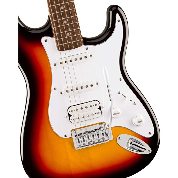 Squier Affinity Stratocaster Junior HSS Hint Defnesi Klavyeli Beyaz Pena Koruyuculu 3 Renk Geçişli Elektro Gitar