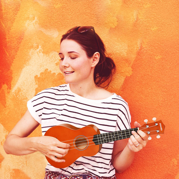 Donner DUS-10M Küçük Boy Ukulele Seti Maun