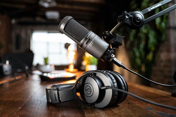 Audio Technica Creator Pack Yayın Podcasting ve Oyuncu Kayıt Paketi
