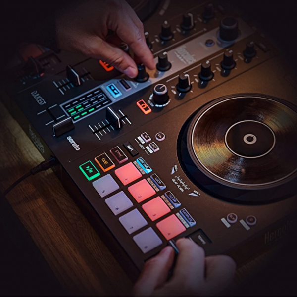 Hercules 300 Mk2 Dj Kontrol Cihazı