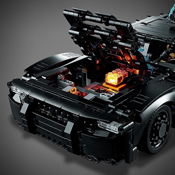 LEGO Technic Batman - Batmobil 42127