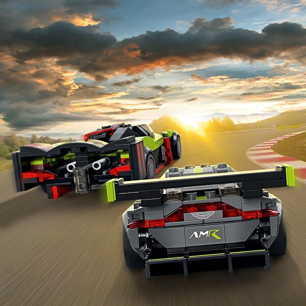 LEGO Speed Champions Aston Martin Valkyrie Amr Pro ve Aston Martin Vantage GT3 76910
