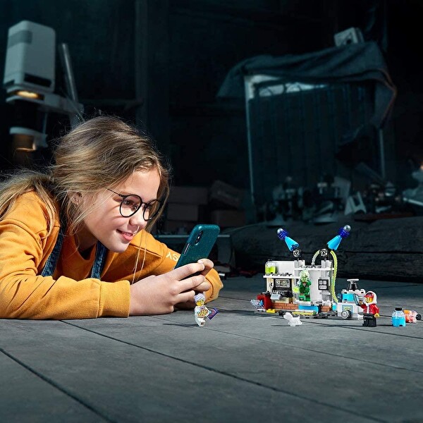 LEGO Hidden Side J.B.'nin Hayalet Laboratuvarı 70418
