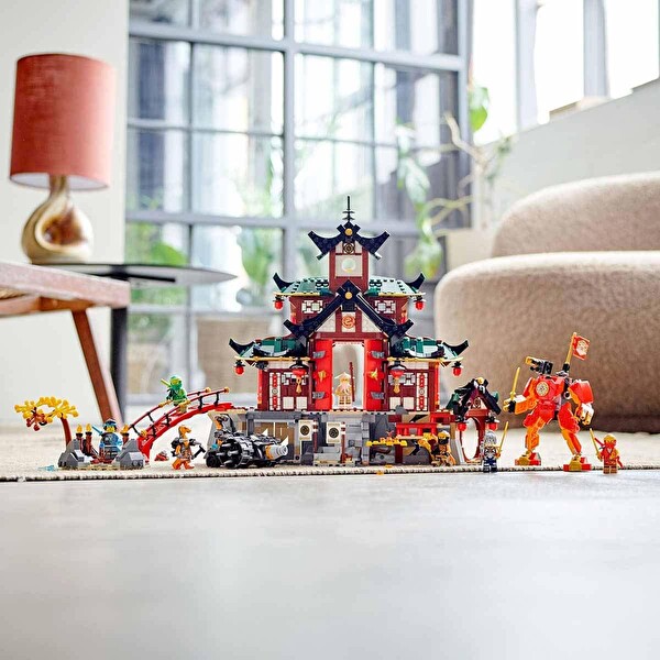 LEGO Ninjago® Ninja Dojo Tapınağı 71767