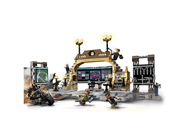 LEGO DC Batman Batcave: Riddler Karşılaşması 76183