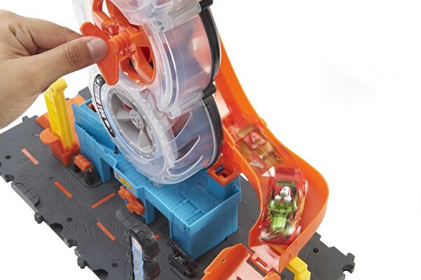 Hot Wheels Tekerlek Kulesi Pisti HDP02
