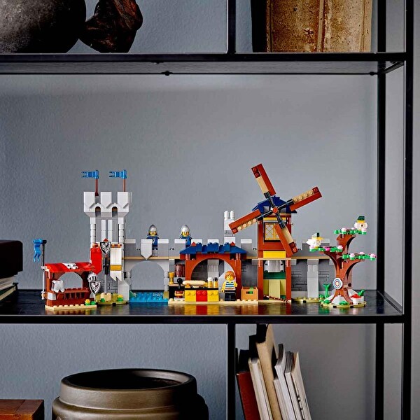 LEGO Creator Ortaçağ Kalesi 31120