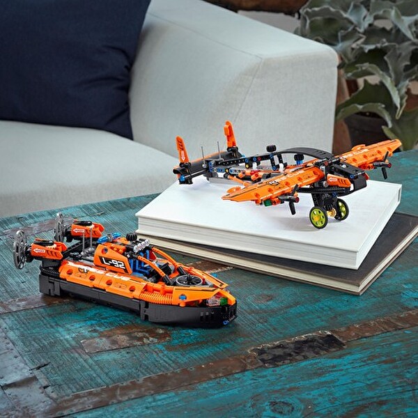 LEGO Technic Kurtarma Hoverkraftı 42120