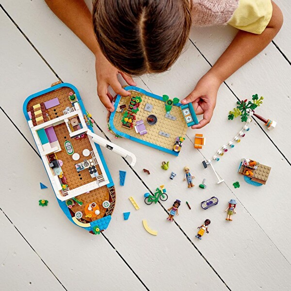 LEGO Friends Kanal Tekne Evi 41702