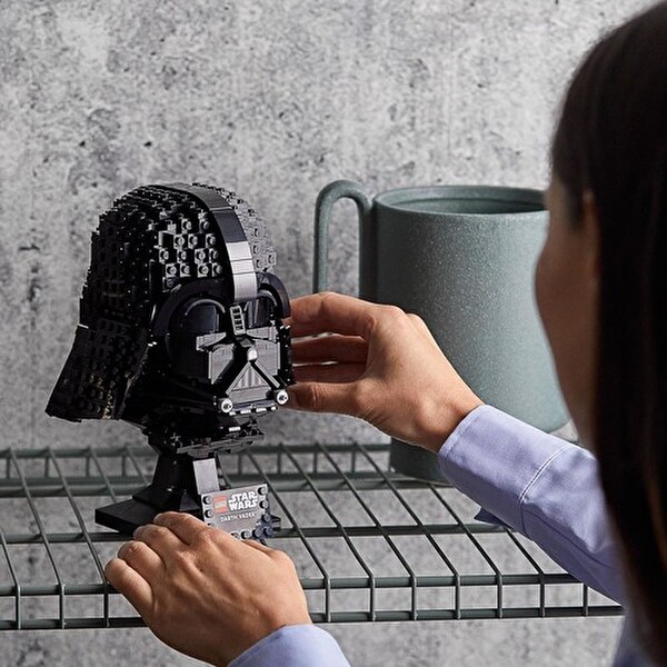 LEGO Star Wars Darth Vader Helmet 75304