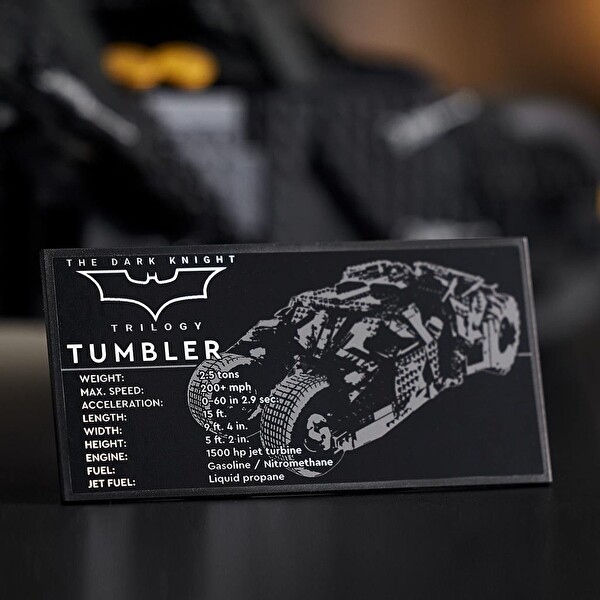 LEGO DC Batman Batmobile Tumbler 76240