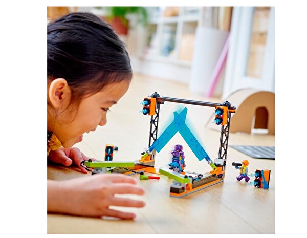 LEGO City Kılıçlı Gösteri Yarışması 60340