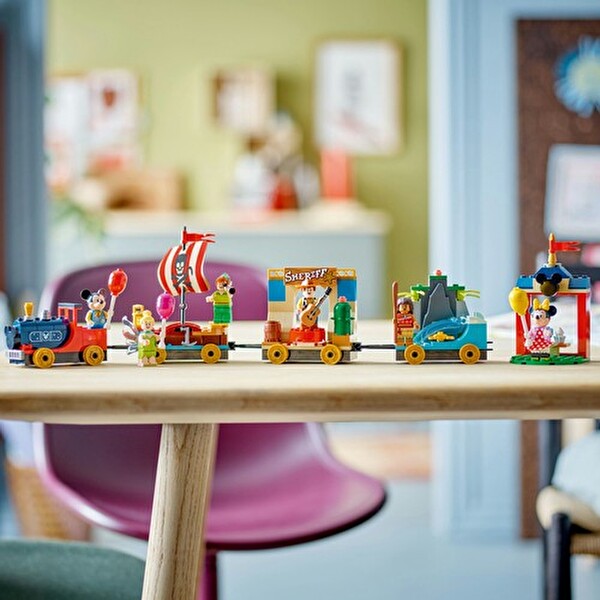 LEGO Disney Kutlama Treni 43212