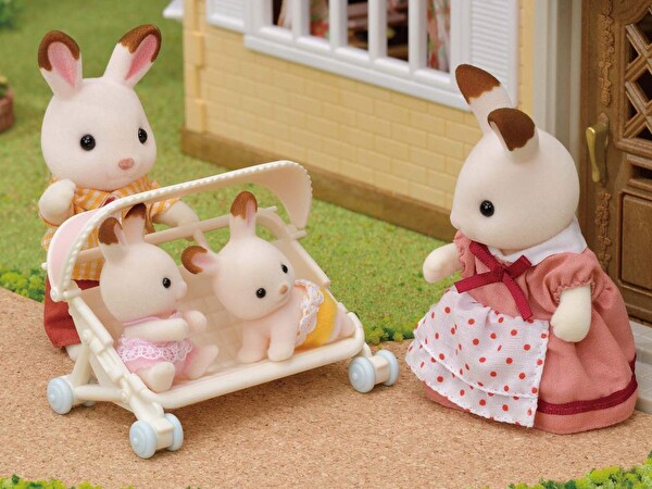 Sylvanian Families Üçüz Bebek Arabası Oyun Seti 5533