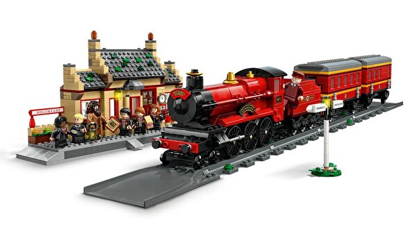 LEGO Harry Potter Hogwarts Ekspresi ve Hogsmeade İstasyonu 76423