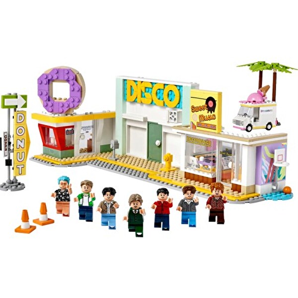 LEGO Ideas 749 Parça BTS Dynamite 21339