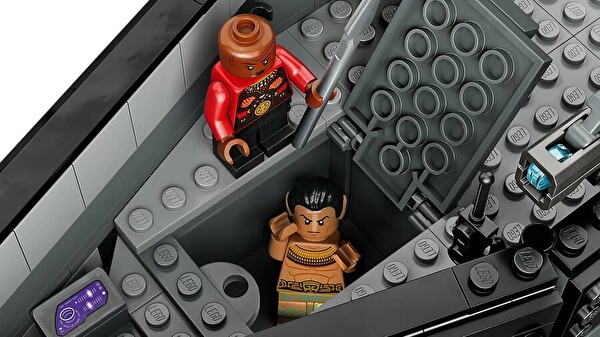 LEGO Marvel Black Panther Suda Savaş 76214