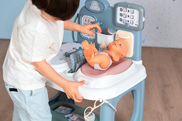 Smoby Elektronik Bebek Bakım Merkezi Oyun Seti 240305