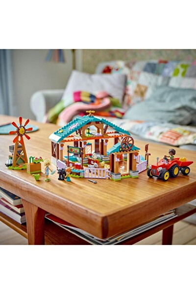 LEGO Friends Çiftlik Hayvanı Barınağı 42617