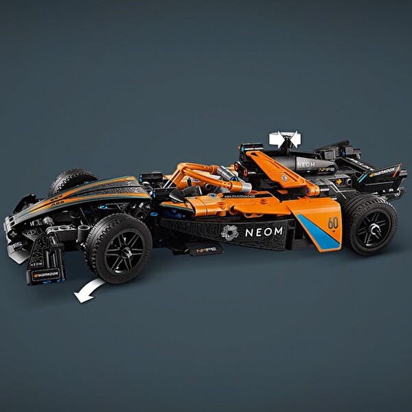 LEGO Technic Neom Mclaren Formula E Yarış Arabası 42169